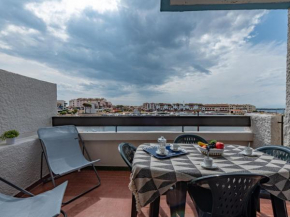 Apartment Palmyra-1 by Interhome